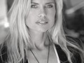 Elke Jeinsen, Face